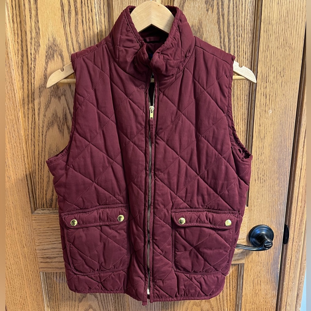 Francesca’s Women’s Maroon Garnet Vest